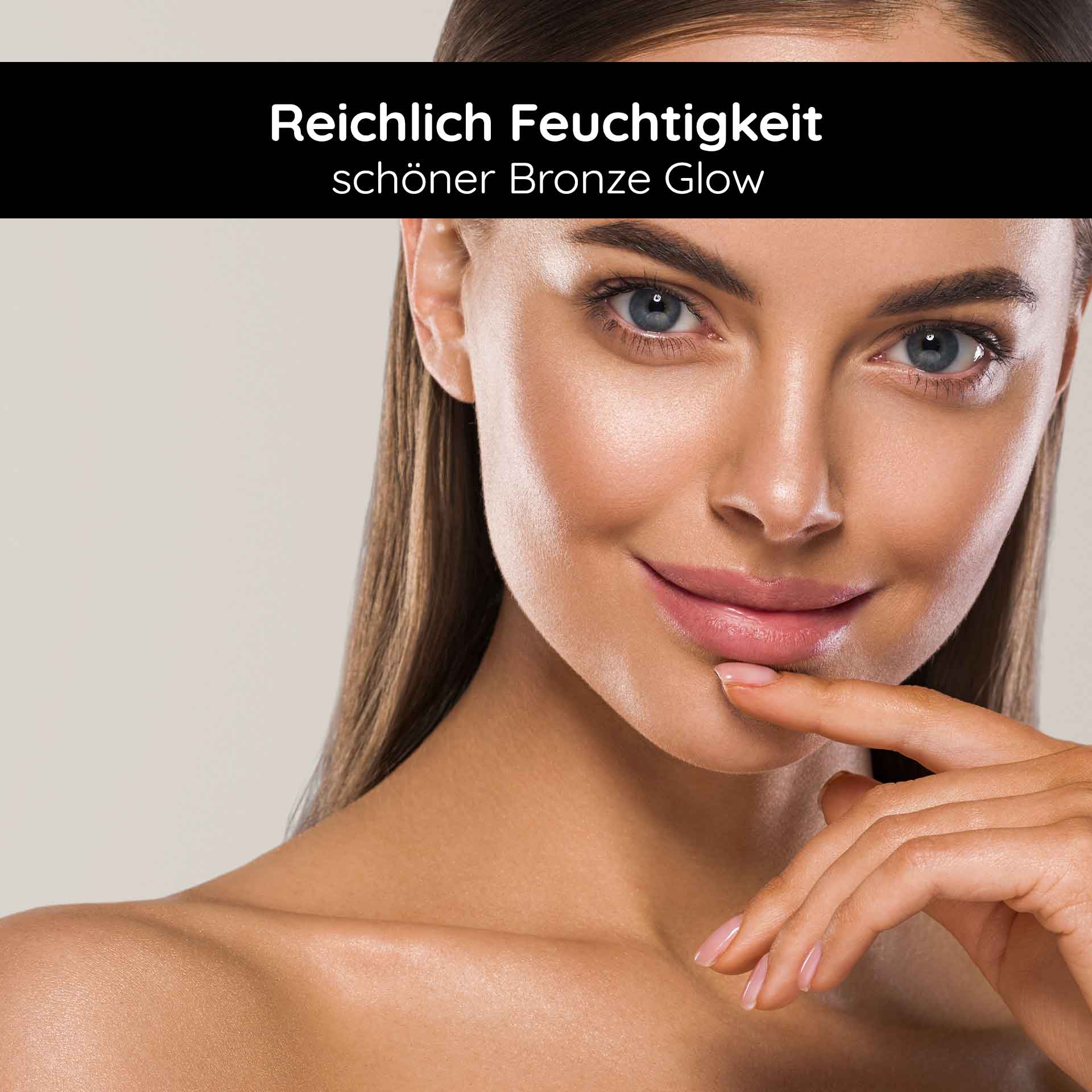 Siero autoabbronzante per il viso 30 ml Autoabbronzante naturale Frau mit strahlendem Teint und sanfter Bräune, betont durch den Text "Reichlich Feuchtigkeit schöner Bronze Glow", ideal für die Anwendung des Selbstbräuner Gesichtsserums von RAU Cosmetics.