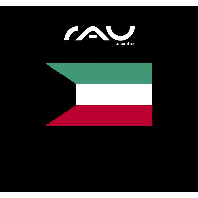 RAU_Cosmetics-Kuwait Das RAU Cosmetics-Logo über der Flagge Kuwaits auf schwarzem Hintergrund repräsentiert die internationale Präsenz und Verfügbarkeit der Marke in Kuwait.