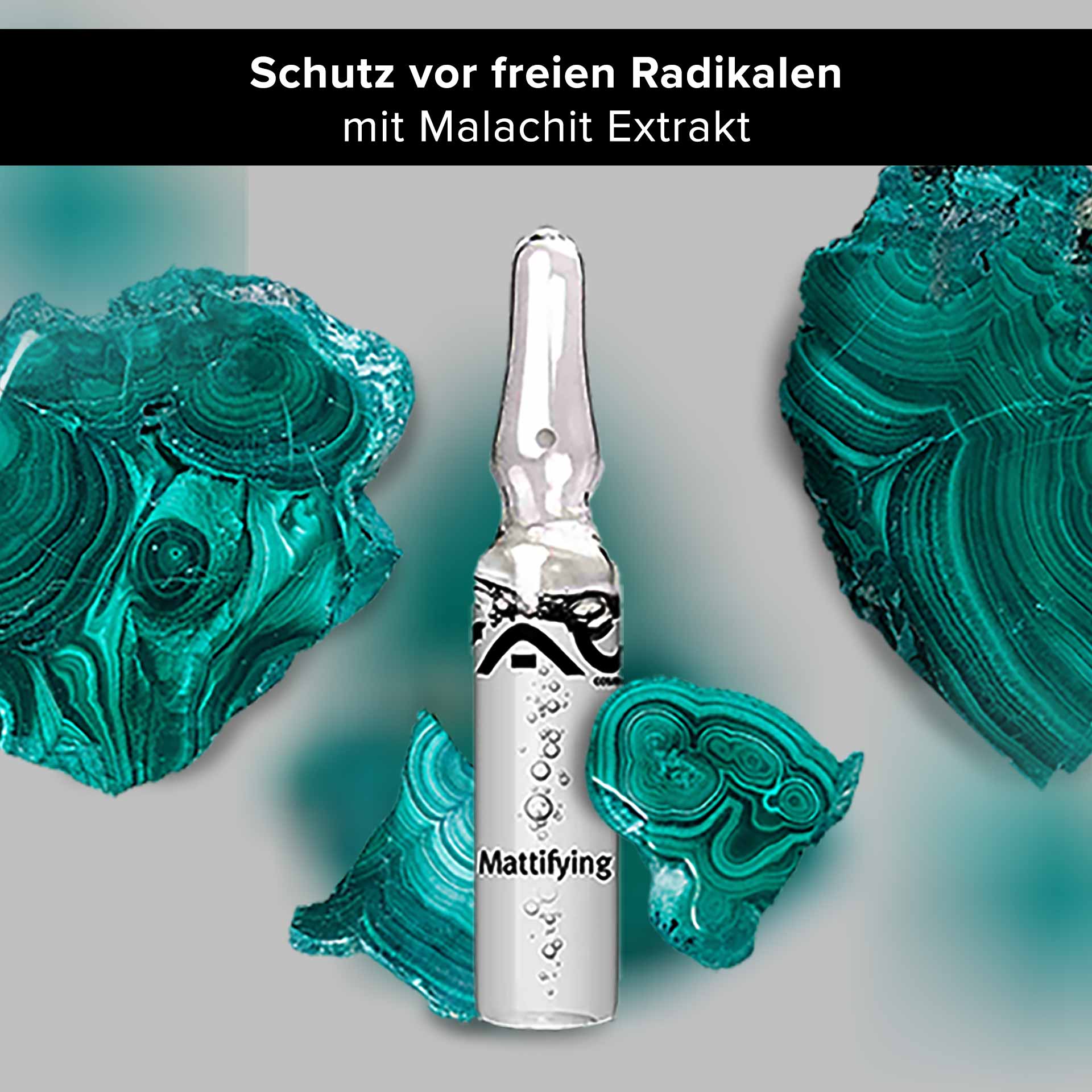 Ampolle opacizzanti 10x2 ml Opacizzante al pistacchio selvatico Ampulle für mattierende Hautpflege mit Malachit-Extrakt, umgeben von malachitfarbenen Mineralien, betont die Vorteile gegen freie Radikale und Hautunreinheiten.